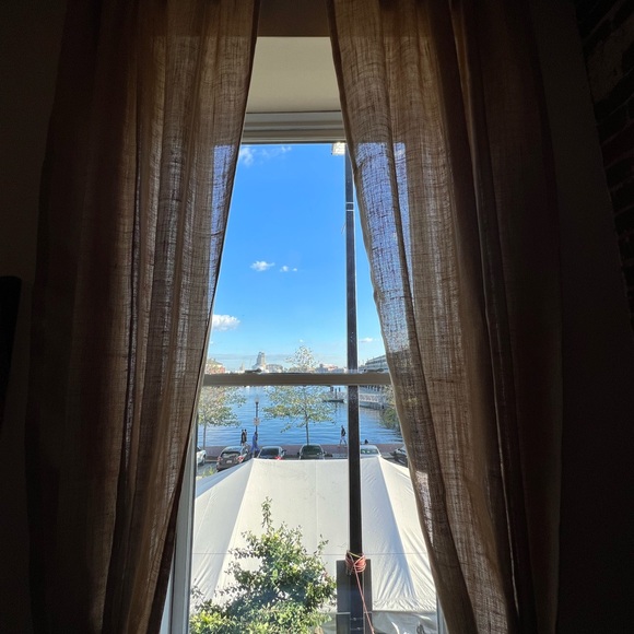 Lundun Pearl - Picture 3 of 5